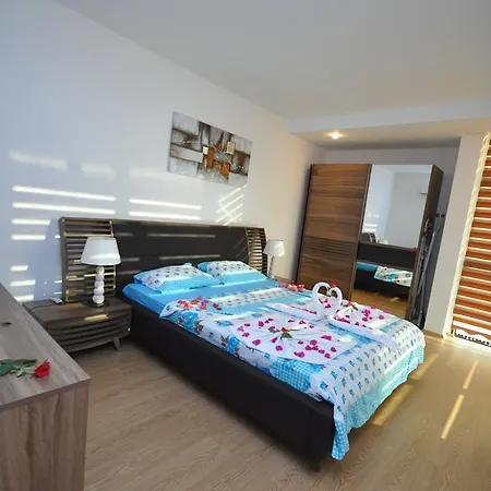 Aura Апартаменты *